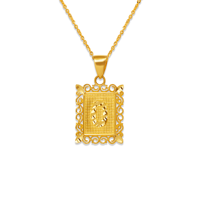 Colgante enmarcado con letra inicial de 15 x 19 mm en oro amarillo de 14 quilates en dos tonos
