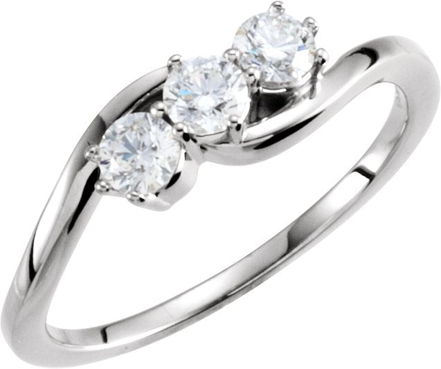Platinum Round Natural Diamond Three-Stone Ring
