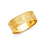 14K Yellow Gold 15 Años Lucky Band Ring on White Background