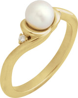 14K Gold Natural White Akoya Pearl & Natural Diamond Accented Pearl Ring - Yellow Gold
