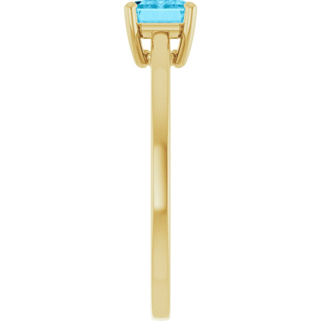 10K Gold Oval Natural Aquamarine Solitaire Ring - Yellow Gold - view 4