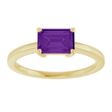 10K Gold Oval Natural Amethyst Solitaire Ring - Yellow Gold - view 3