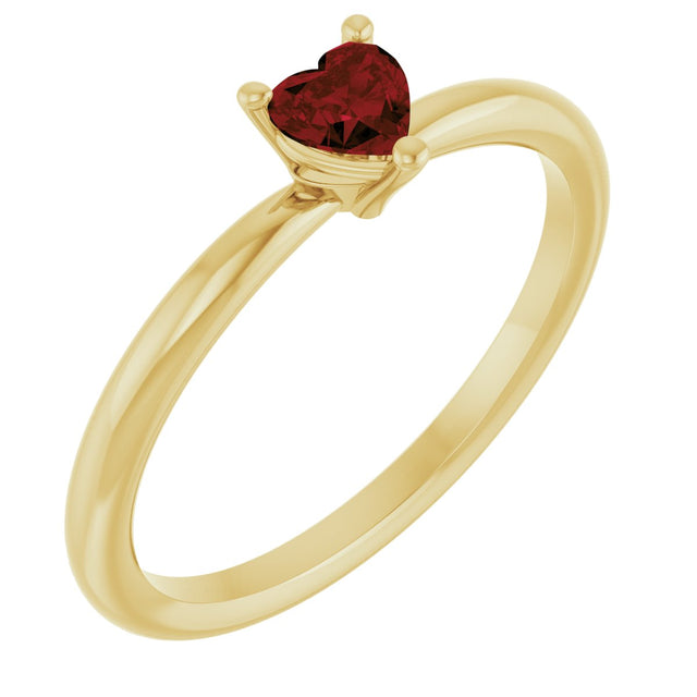 14K Gold Natural Mozambique Garnet Heart Solitaire Ring - Yellow Gold