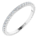 Platinum Round Lab-Grown Diamond Shared-Prong Eternity Band – 1.5 mm Stones