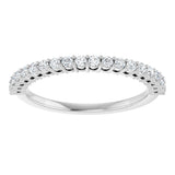 Platinum Round Natural Diamond Shared-Prong Anniversary Band – 1/4–1 CTW - view 3