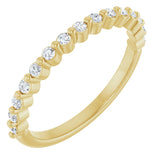 10K Gold Round Lab-Grown Diamond Shared-Prong Anniversary Band – 1/5–5/8 CTW - Yellow Gold
