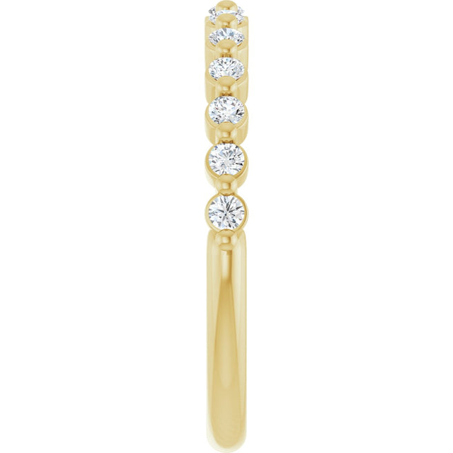 10K Gold Round Lab-Grown Diamond Shared-Prong Anniversary Band – 1/5–5/8 CTW - Yellow Gold - view 4