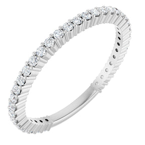 Platinum Round Lab-Grown Diamond Shared-Prong Anniversary Band – 1.3 mm Stones