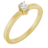14K Gold Emerald Natural Diamond Claw-Prong Solitaire Ring - Yellow Gold