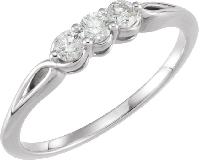 Platinum Round Natural Diamond Three-Stone Ring – 2.8-4.4mm Stones