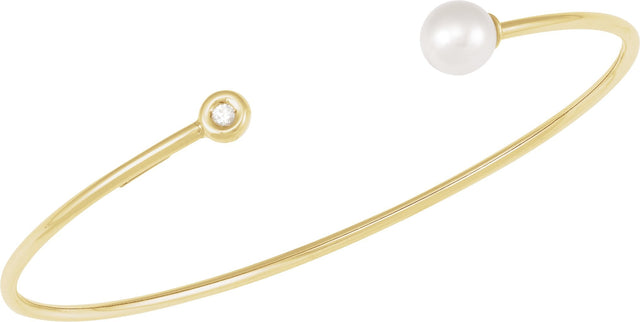 14K Gold Cultured White Freshwater Pearl & Natural Diamond Accented Pearl Cuff Bracelet – 03 CTW